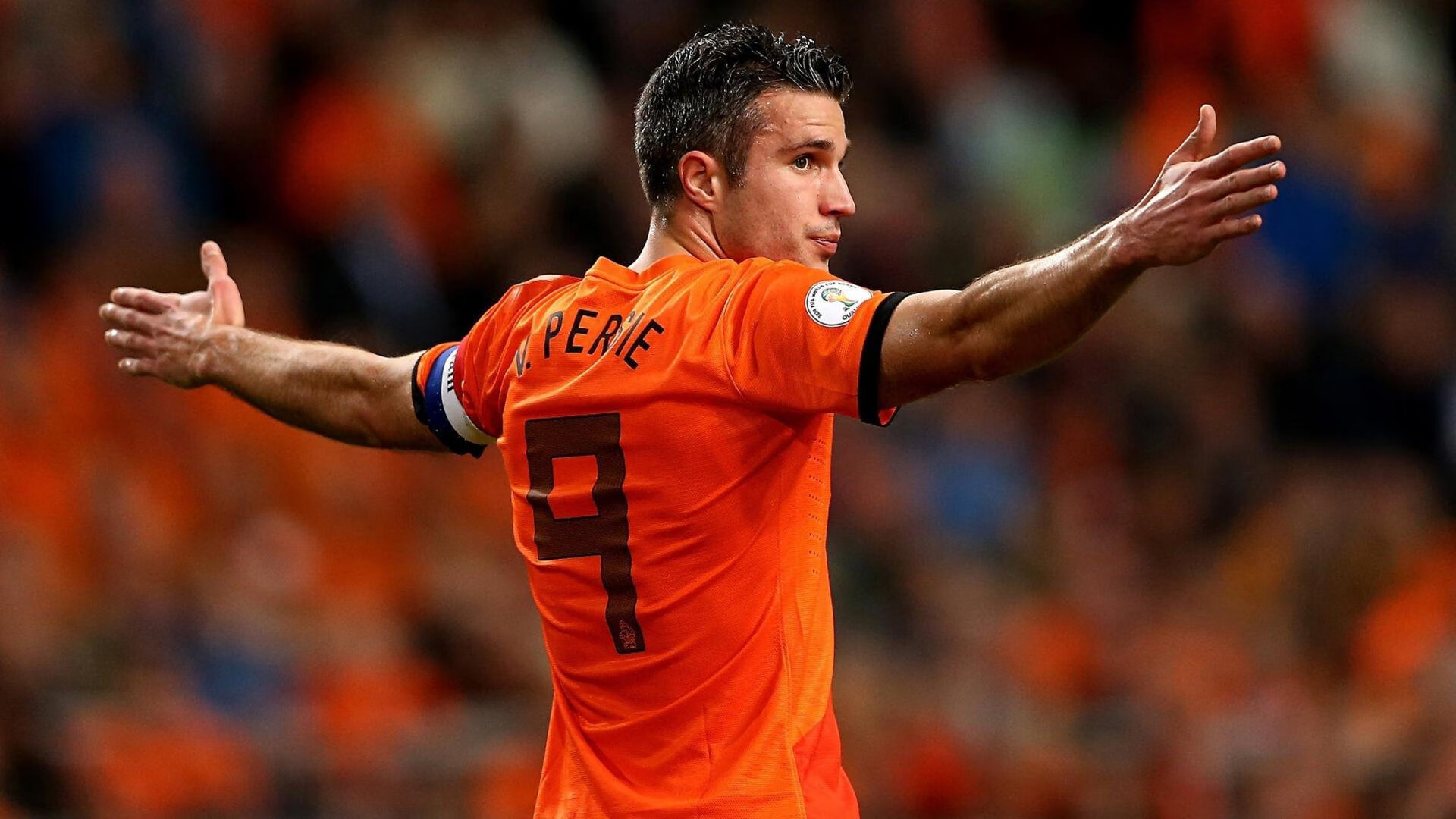 曼城再夺杯赛冠军，蓝月亮统治力无解，曼城蓝色