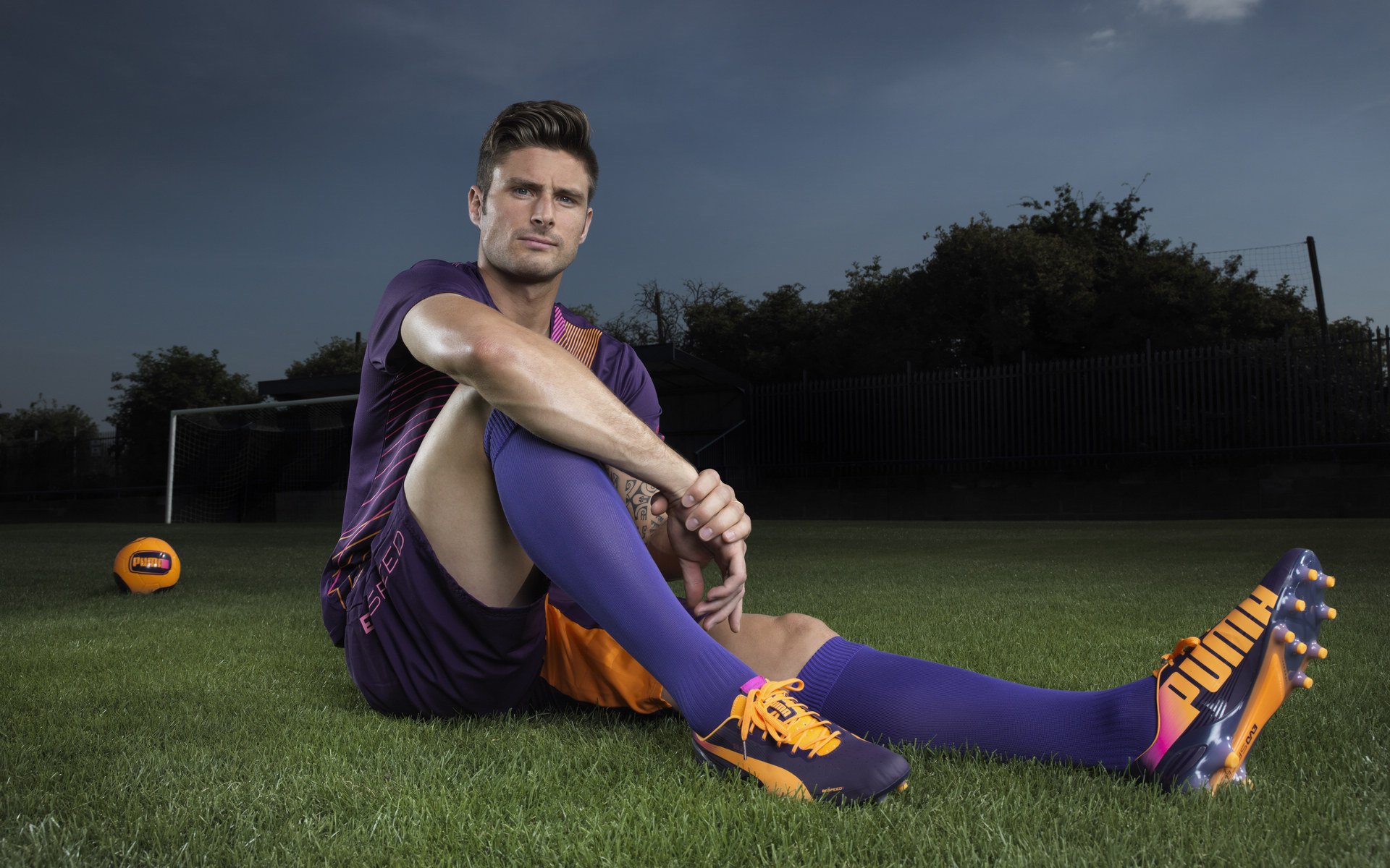 中超球队尝试打造专属训练基地提高备战效率,中超专业足球场最新